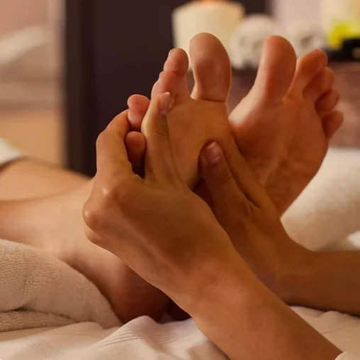 Relaxing foot massage